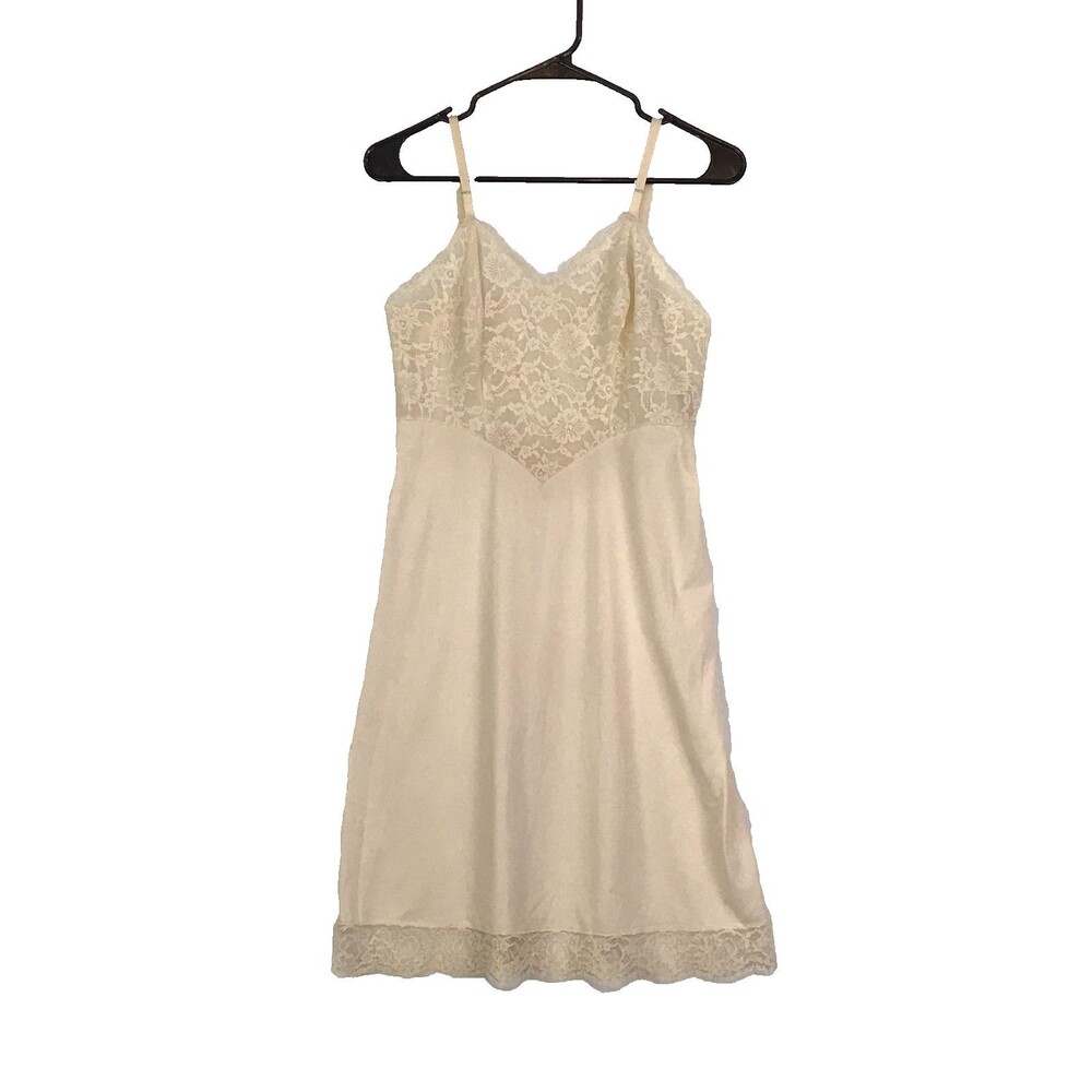Vanity Fair Womens Vintage Creamy White Full Slip, Lace Top Adjustable Straps 32